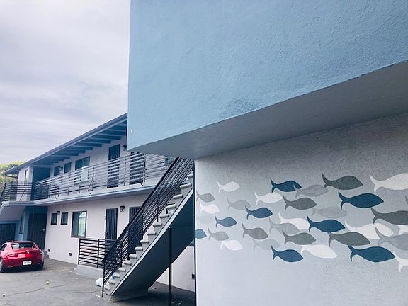 2nd image of 1024 Pico Blvd #7