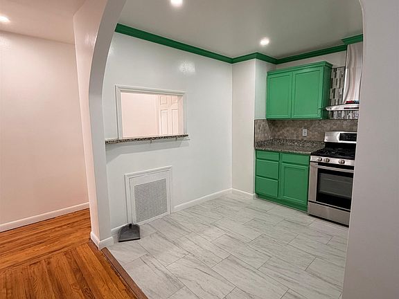 5th image of 5215 Meadowview Ave