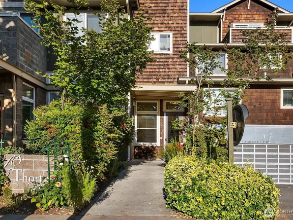 12534 15th Avenue NE #22, Seattle, WA 98125