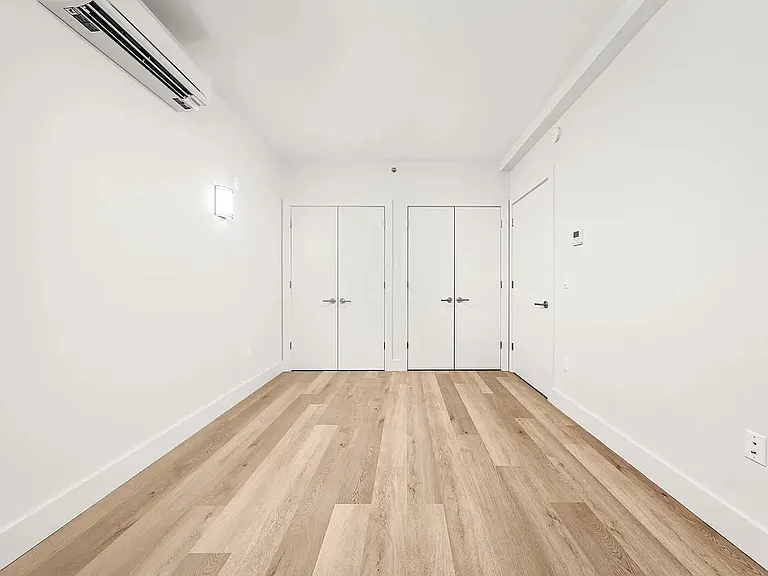 132 Willis Ave #218 — Photo 3