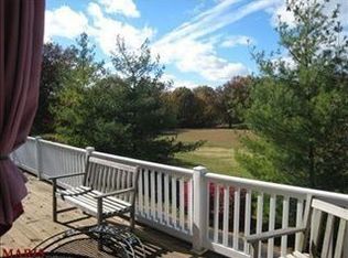1171 Hawken Pl, Webster Groves, MO 63119