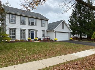 189 Bobolink Dr, Grayslake, IL 60030