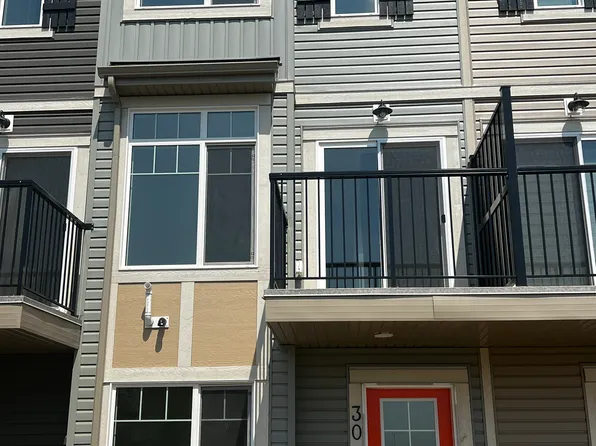 6214 Cartmell Ct SW #33, Edmonton, AB T6W 5A7