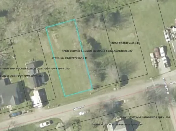 20 Miron St, Bloomingburg, OH 43106