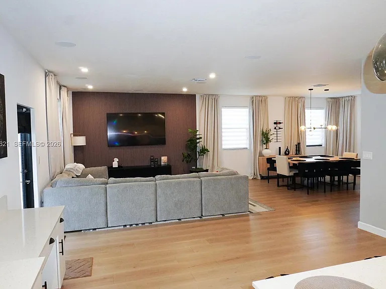 11942 SW 243rd St — Photo 5