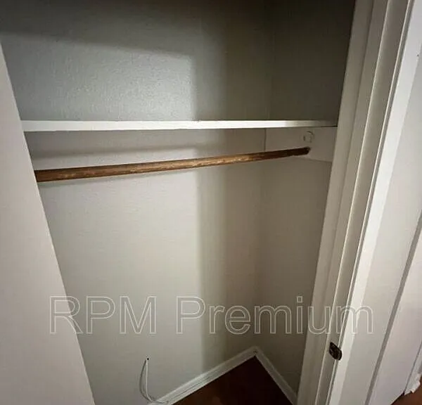 4133 Lee St #17 — Photo 19