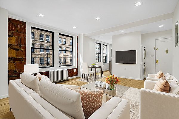 1st image of 700 W End Ave APT 4B