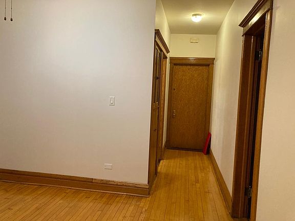 4th image of 4140 N Paulina St APT 1R