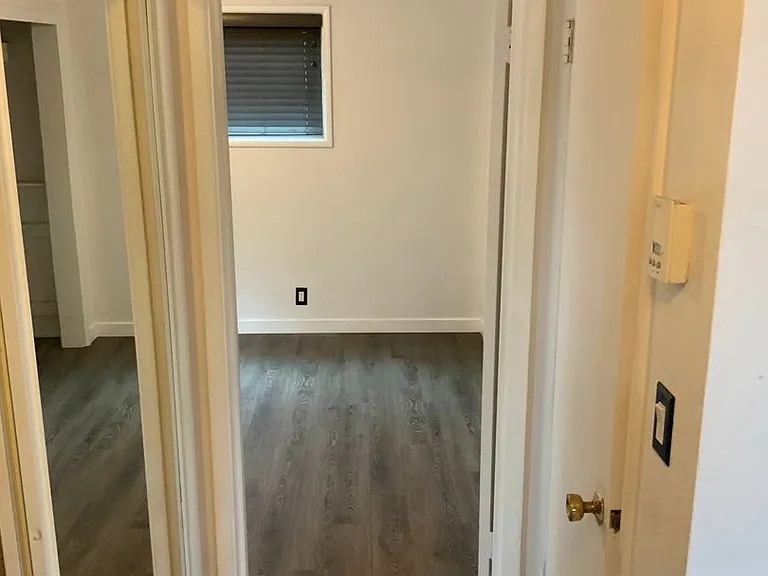 1582 Bogart Ln — Photo 9