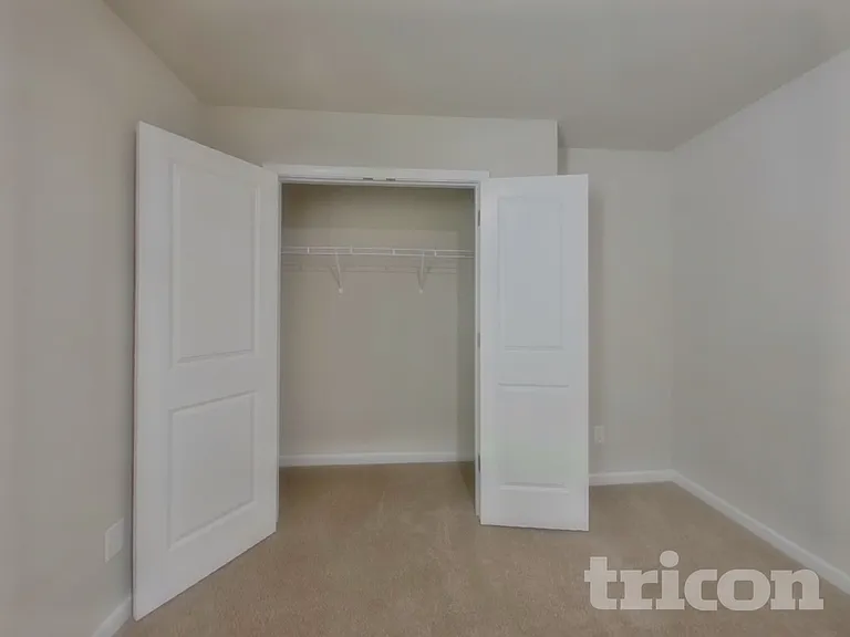 213 Spring Knoll Dr — Photo 10