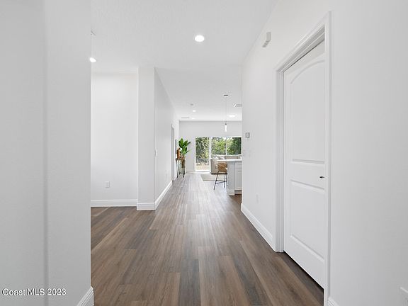 2nd image of 2801 Quentin Ave SE