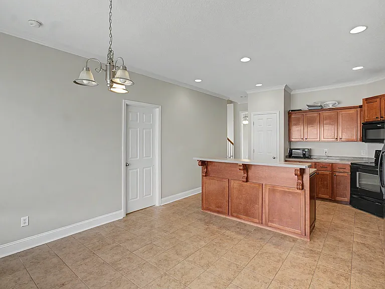 158 Ashley Ln NE — Photo 10