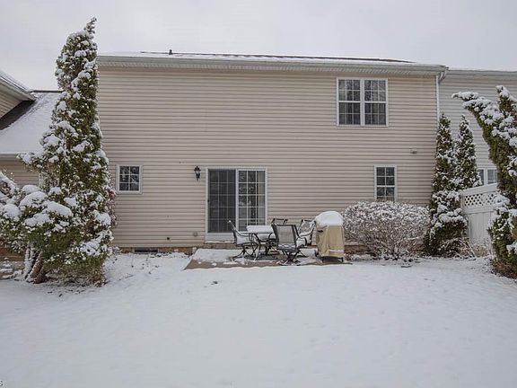 2nd image of 1135 Glencove Cmns