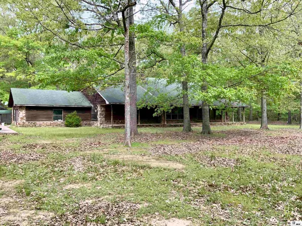 393 Brookings Rd, Crossett, AR 71635