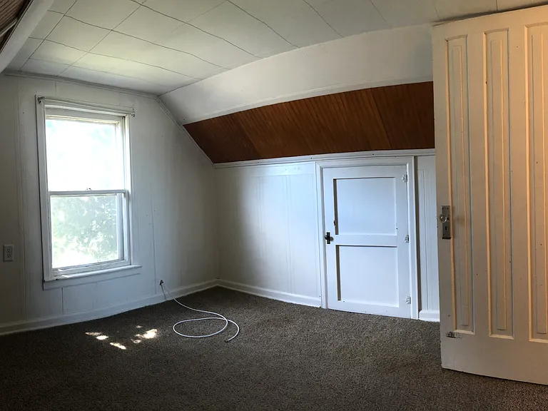 209 Main St — Photo 15
