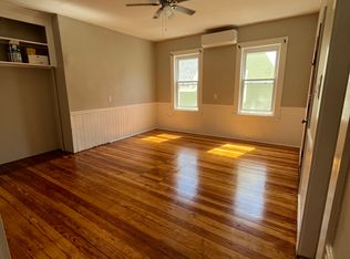 68 Crapo St #2W, New Bedford, MA 02740