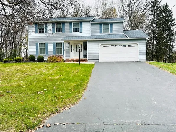118 E Gate Rd, Camillus, NY 13031
