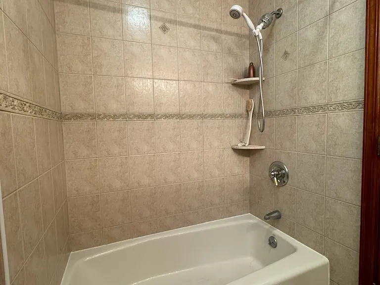 221-223 Patterson St #1 — Photo 13