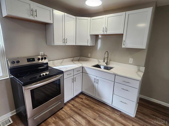 5th image of 2339 Henrianne Ct