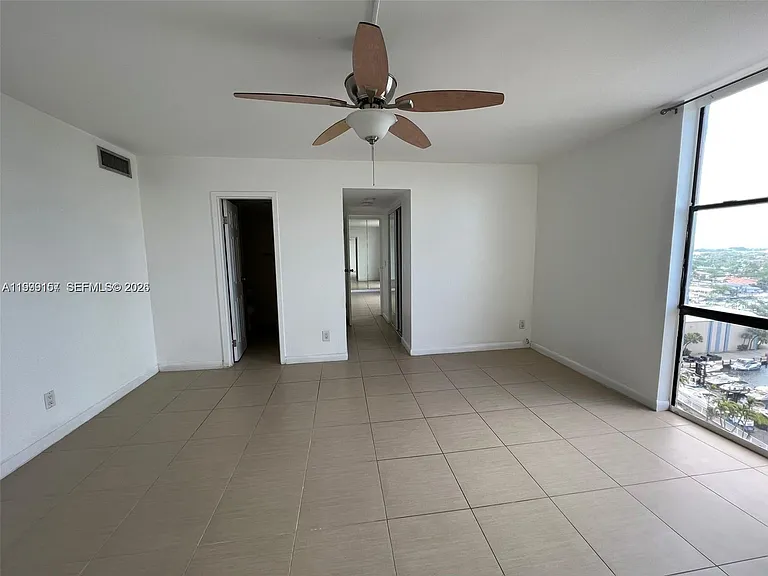 13499 Biscayne Blvd #1402 — Photo 6