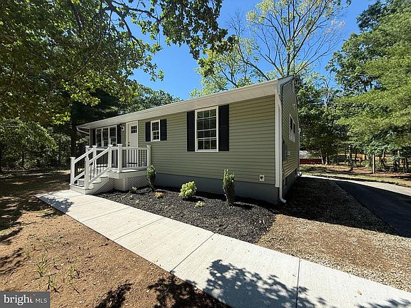 3rd image of 2171 W Weymouth Rd