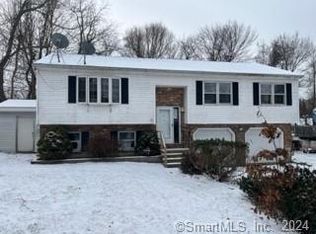 61 Hayfield Rd, Waterbury, CT 06704