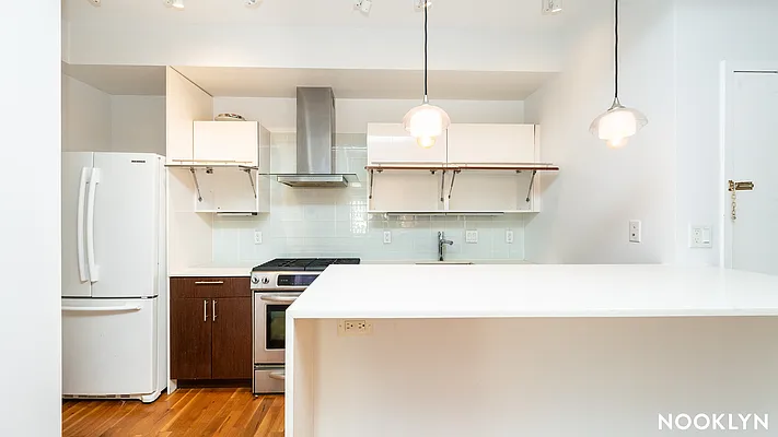 Rented by Nooklyn NYC LLC | media 14