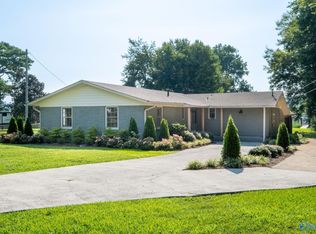 3805 Meadow Wood Cir, Guntersville, AL 35976