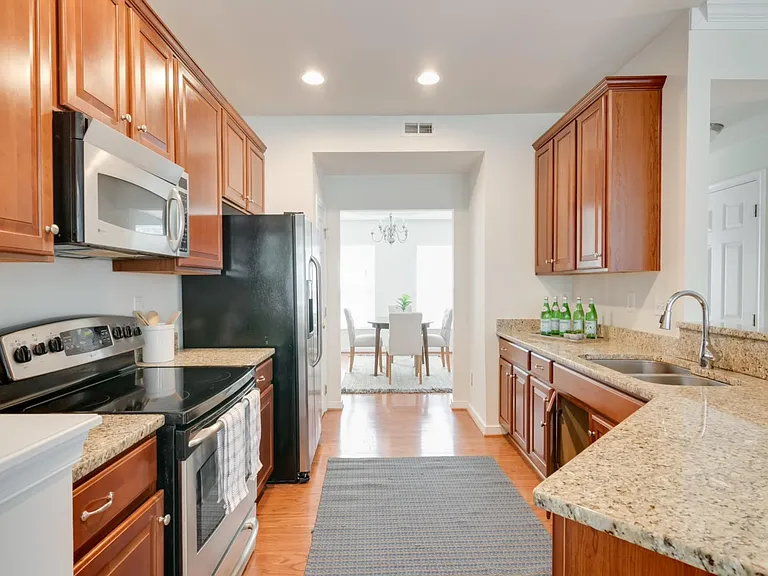 4124 Birch Point Ct — Photo 5