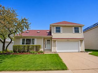 814 Dunhill Dr, Buffalo Grove, IL 60089