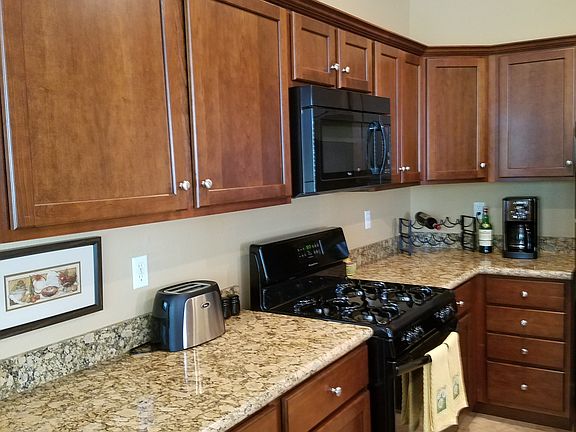 Kitchen Cabinets and Granite