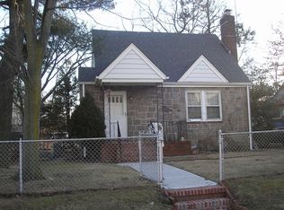 24640 137th Rd, Rosedale, NY 11422