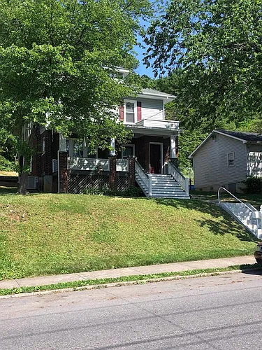 1332 Belleview Ave SE Photo 1