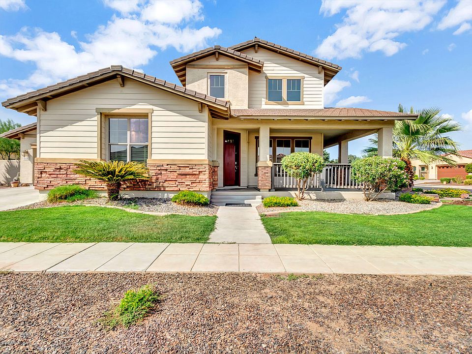 1st image of 15352 W Aster Dr