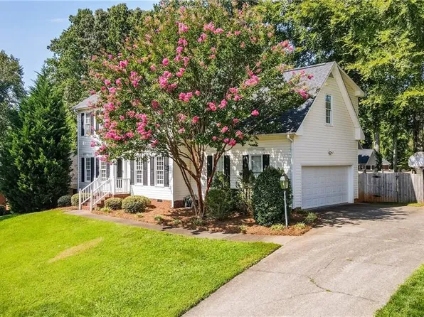 4408 Winterberry Ridge Ct, Winston Salem, NC 27103