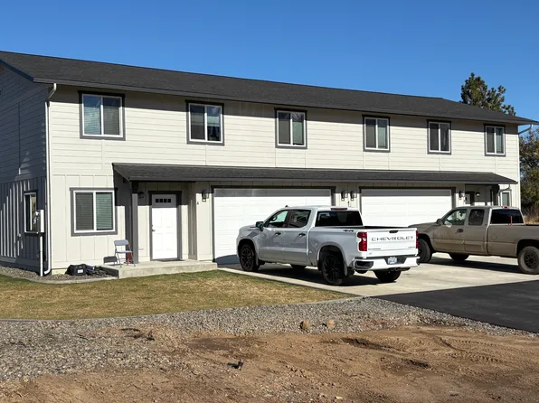 412 W 1st St #A, Waterville, WA 98858