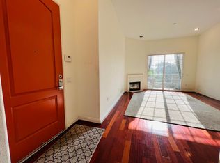 10740 Moorpark St APT 306, North Hollywood, CA 91602