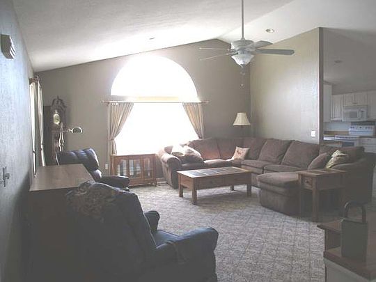 5th image of 9541 Gravel Ridge Dr