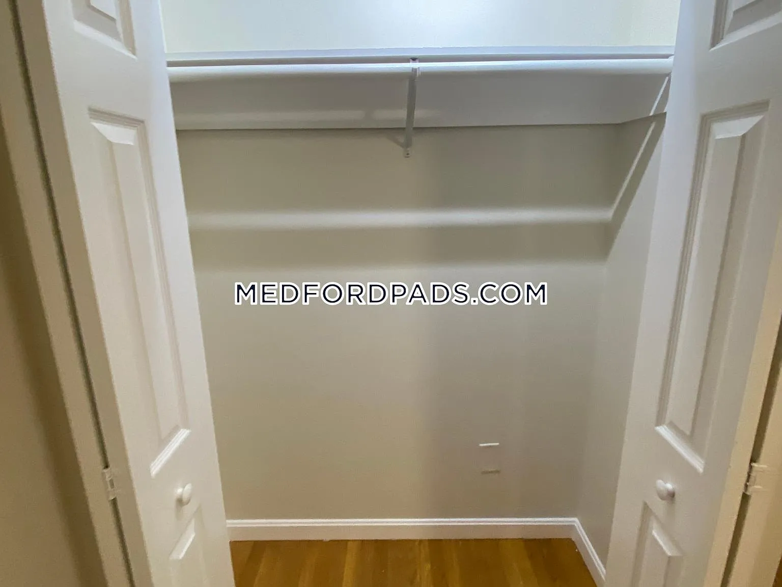 22 High St — Photo 3