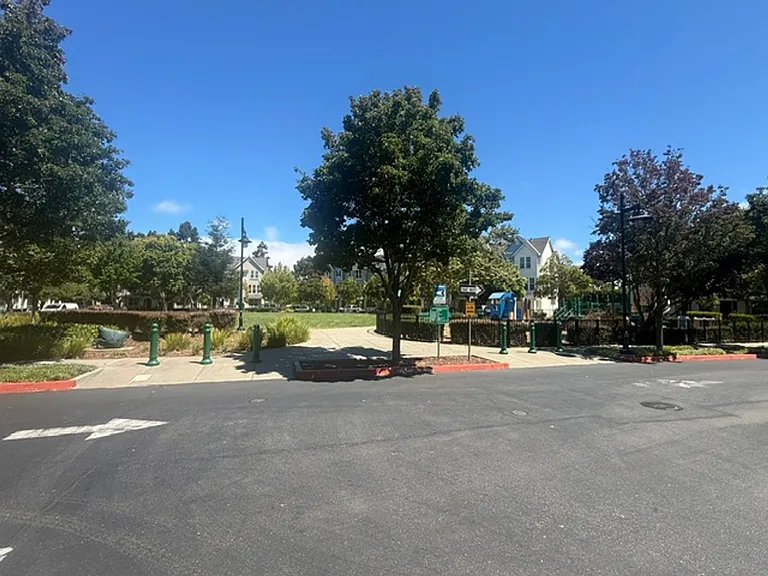 448 Marina Way — Photo 33