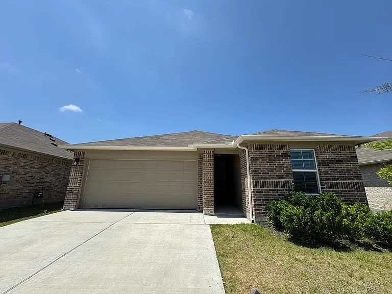 20005 Abigail Fillmore Rd — Photo 1