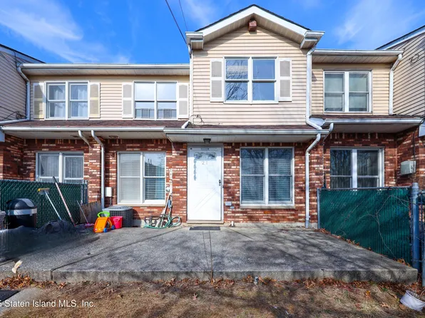 21 Navesink Pl, Staten Island, NY 10306