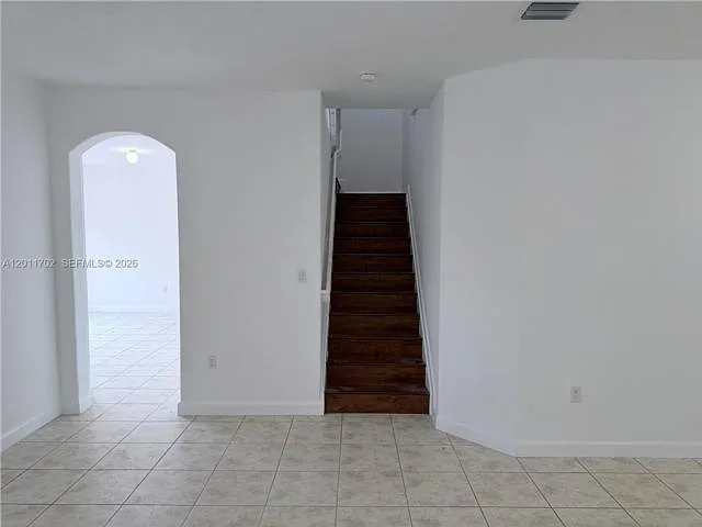 8720 NW 111th Ct — Photo 4