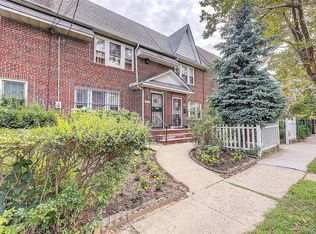 161-10 84th Ave, Jamaica, NY 11432