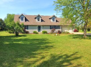 8259 Pokagon Rd, Berrien Center, MI 49102