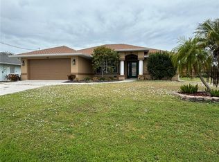 113 Mark Twain Ln, Rotonda West, FL 33947