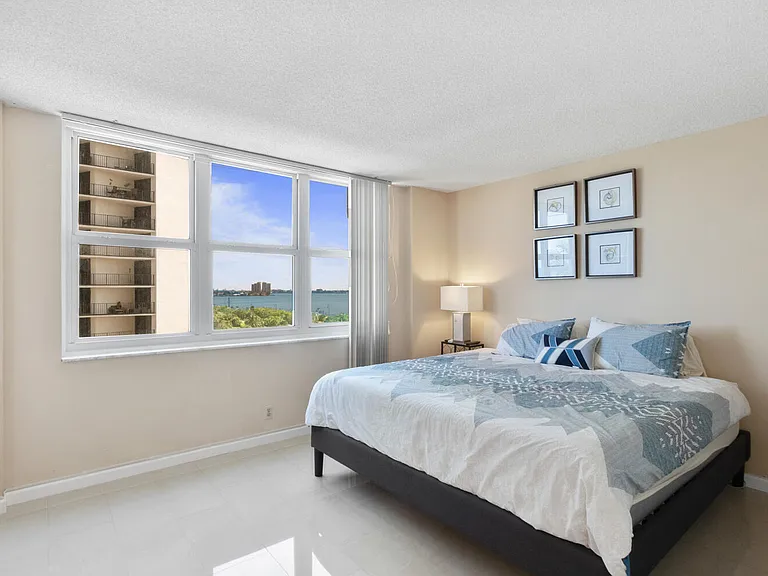 5440 N Ocean Dr #505 — Photo 11