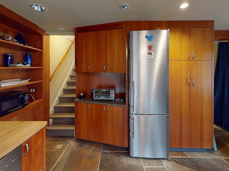 144 Sawkill Ave — Photo 12