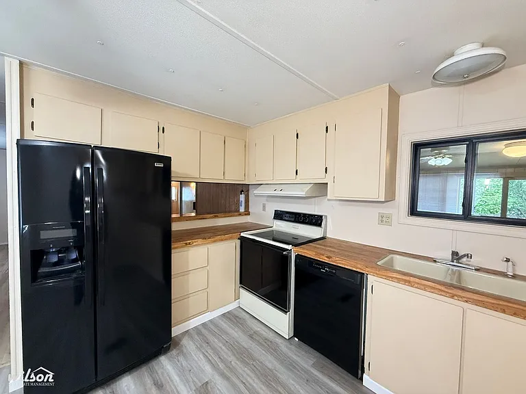 809 W Washington Ave — Photo 8