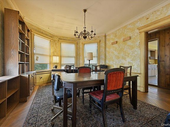 5th image of 590 Waterview Road